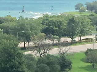 5445 N Sheridan Rd APT 304, Chicago, IL 60640