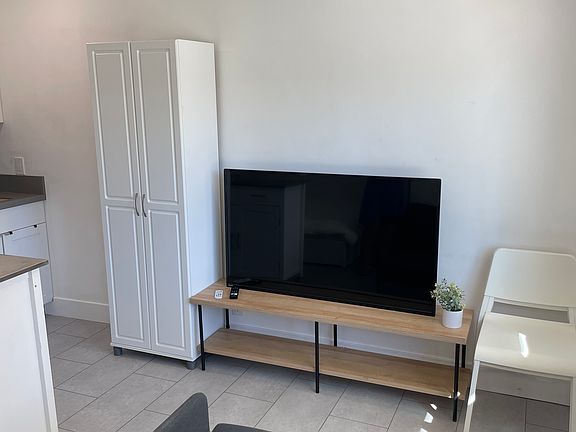 5th image of 314 E Stevens Rd APT 4