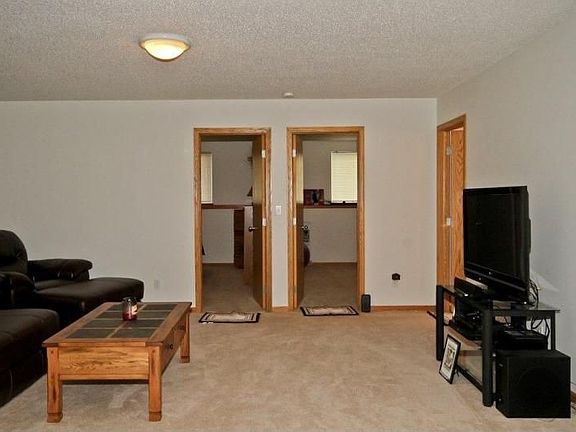 2nd image of 3443 Eagle Run Ln
