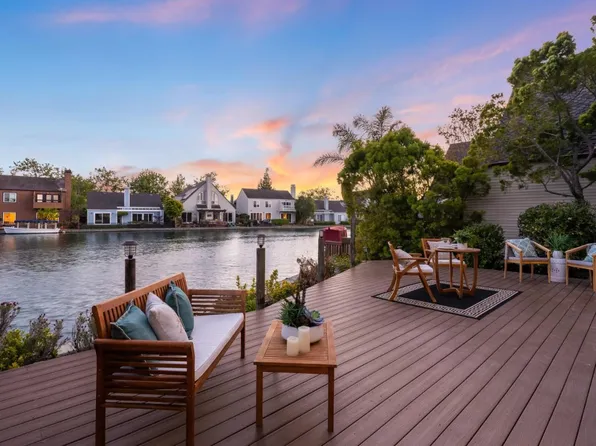 1170 Dover Ln, Foster City, CA 94404