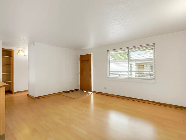 2860 W 32nd Ave — Photo 10