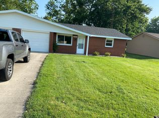 3004 W Meadowcrest Ln, Muncie, IN 47303