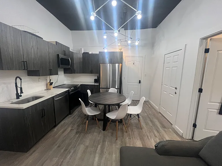 455 Pavonia Ave #1B — Photo 15