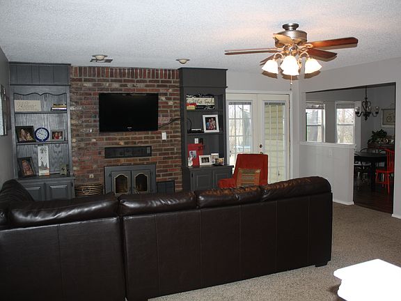 2nd image of 644 Rockwood Dr