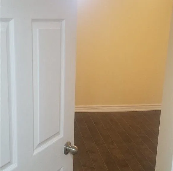 93 Chloe Cres #BASEMENT — Photo 9