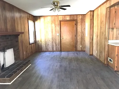 3 bed, 1500 sqft, $1,700 — Photo 2