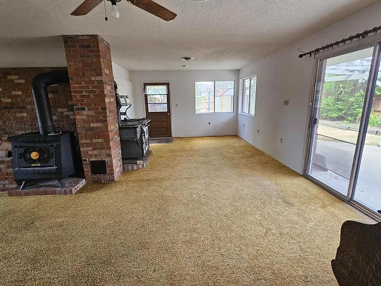 3254 Buena Vista Rd — Photo 4