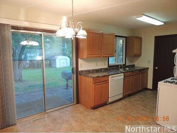 2nd image of 16556 Flagstaff Ave