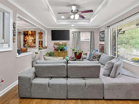 4th image of 2715 Riggs Dr