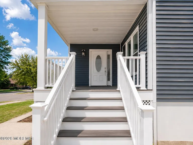 202 Palermo Ave — Photo 1