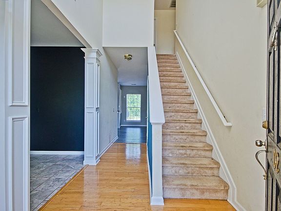 2nd image of 102 Welsford Ct