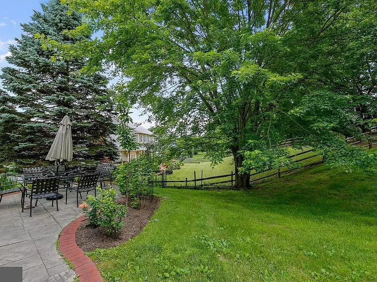 7300 Deer Lake Ln — Photo 7