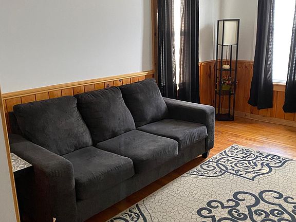 2nd image of 10 Collingwood Ave #1