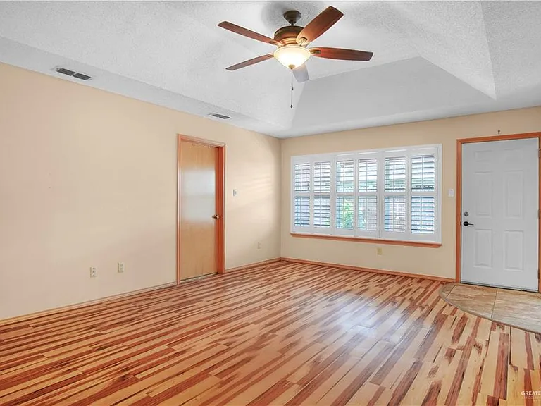 2309 Yarrow St — Photo 5
