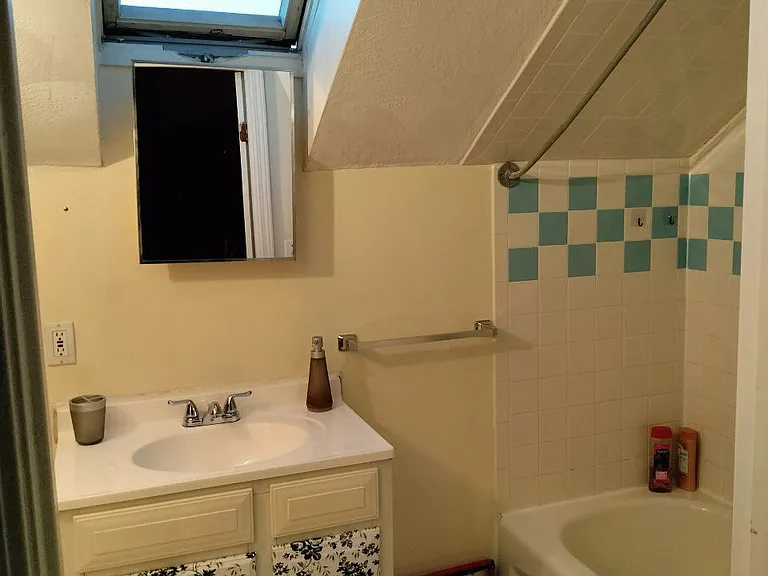 647 Cambridge St #4 — Photo 16