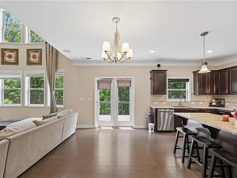 4470 Skylark Ln — Photo 13