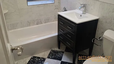 Rented by aptsandlofts.com