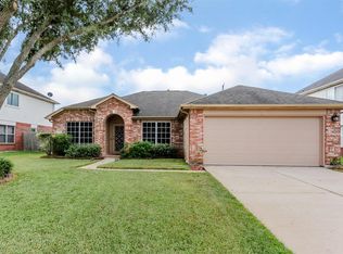 2034 Mountshire Dr, Missouri City, TX 77489