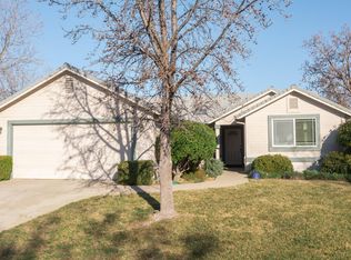 565 Springer Dr, Redding, CA 96003