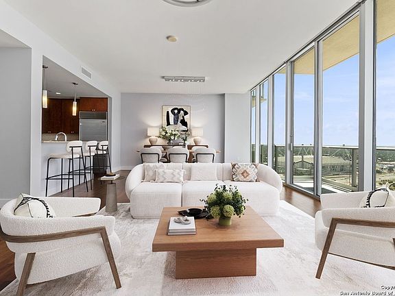 2nd image of 610 E Market #2811