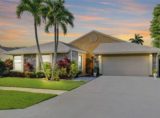11932 Sunchase Ct, Boca Raton, FL 33498