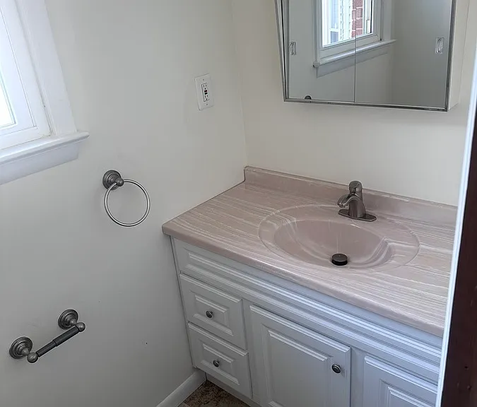 4729 Baltimore Ave — Photo 12