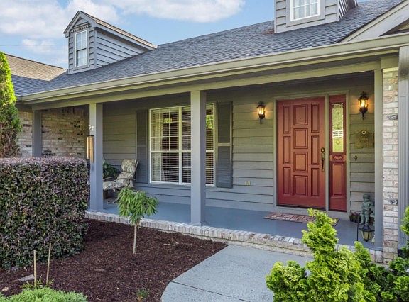 2nd image of 5638 Barrington Country Cir