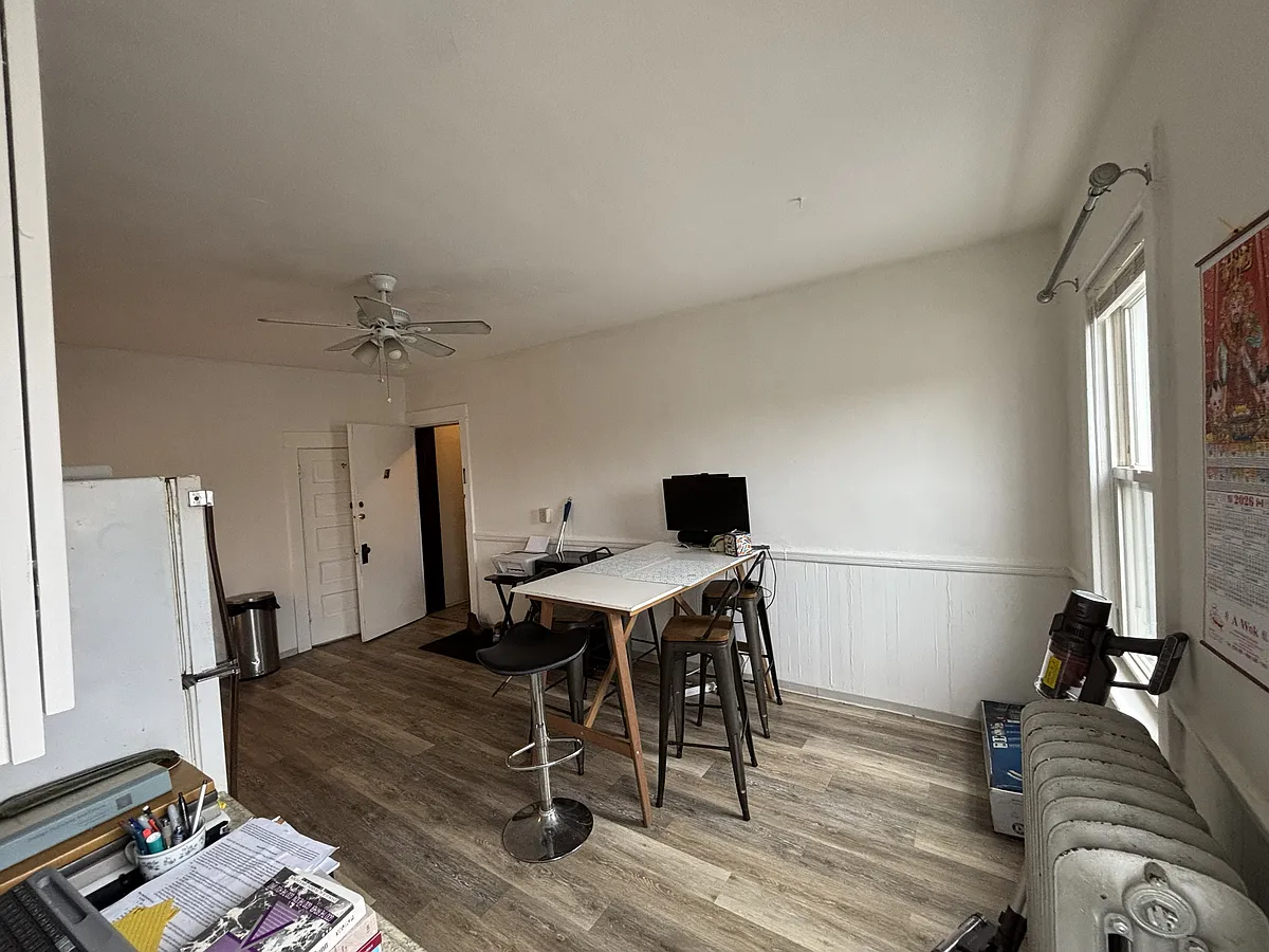 Building Photo - 2089 Fairview Ave #3