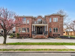 10 Fox Ter, Cliffside Park, NJ