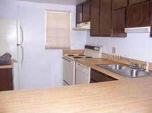 4th image of 3814 N Oak Dr Unit L12