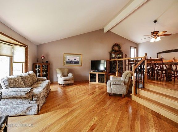3rd image of 15218 Bayberry Ct