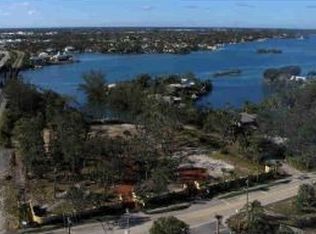 204 E Riverside Dr, Jupiter, FL 33469