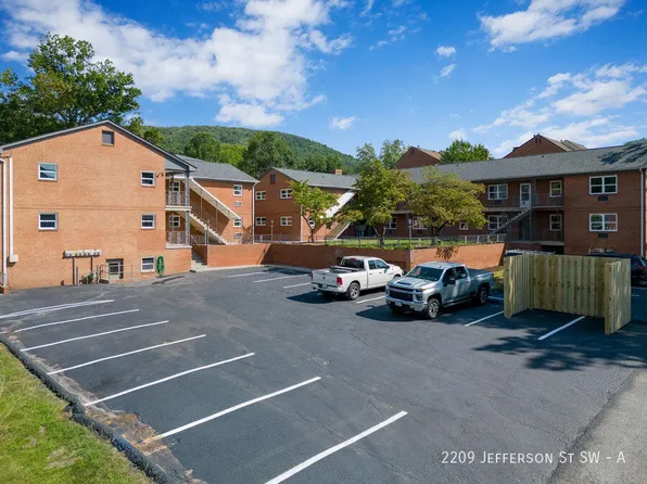 2209 Jefferson St SW APT A, Roanoke, VA 24014