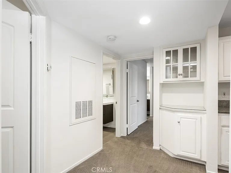 28 Corniche Dr #G — Photo 10