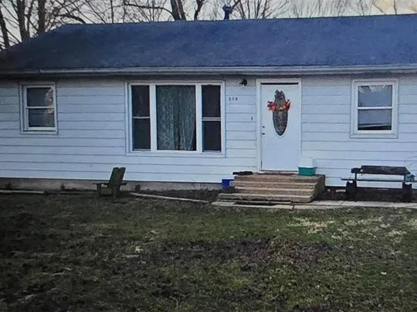 309 N Jackson St, Saint James, MO 65559
