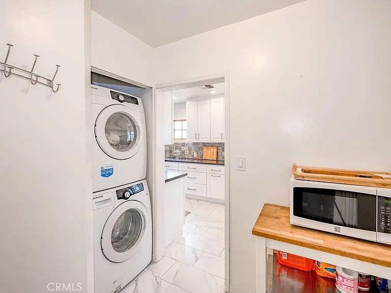 5938 Simpson Ave — Photo 9