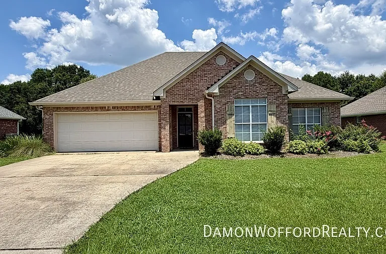 119 Kenzie Dr — Photo 1