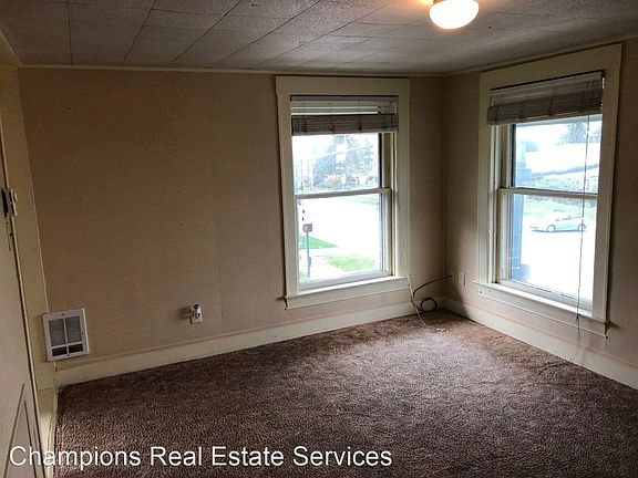 3rd image of 3101 Norton Ave #1