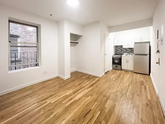 Rented by Hirsch Enterprises Incorporated | media 4