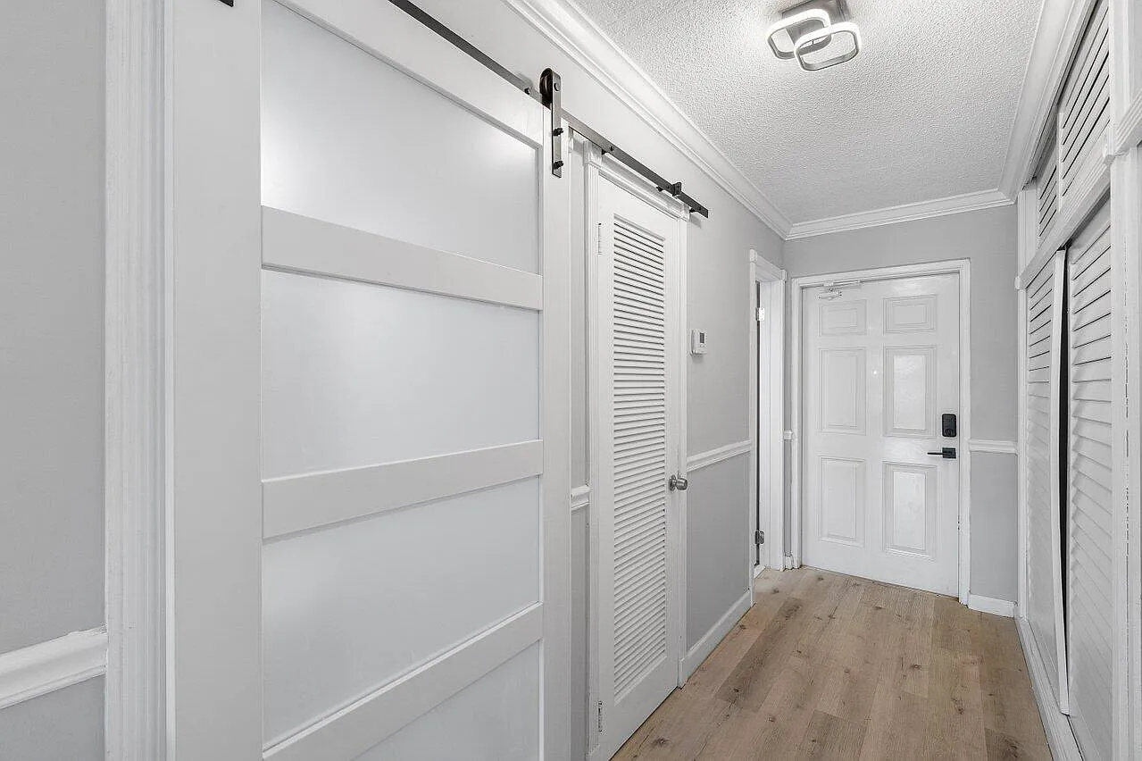 1 bed, 1.0 bath, 490 sqft, $1,750 — Photo 2