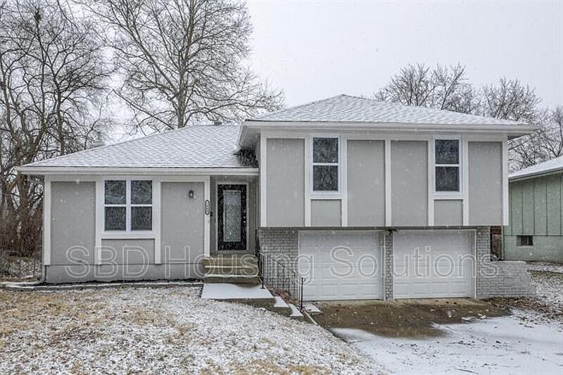 1st image of 7906 E 105th St