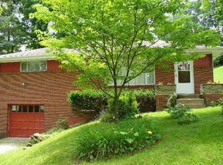 1012 Moon Run Rd, Mc Kees Rocks, PA 15136