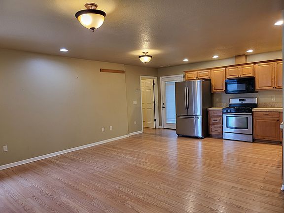 3rd image of 476 Marino Dr N