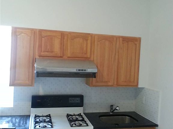 3rd image of 5712 Xenia St