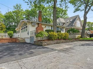 36 Oak Lane, Wading River, NY 11792