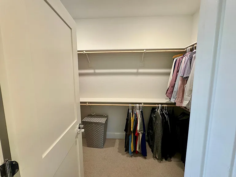 649 Sandalwood Dr #4 — Photo 32