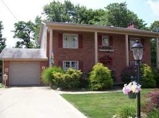 32 Willowbrook Ln, Washington, PA 15301