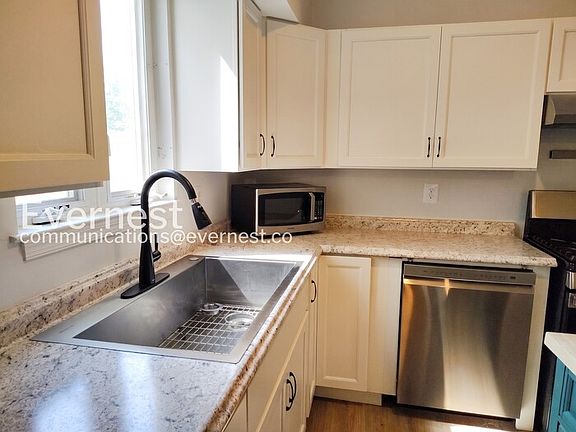 5th image of 217 E 5th St