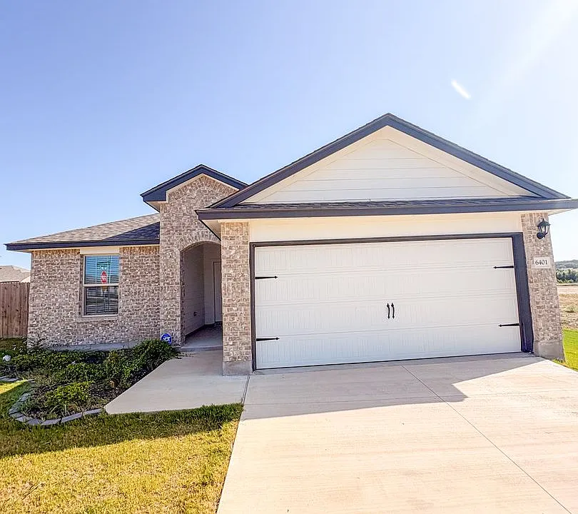 6401 Coneflower Dr