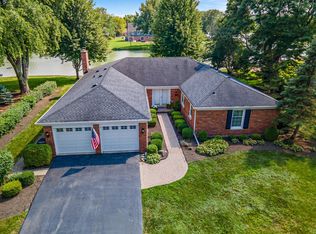 1217 Lake Shore Dr N, Barrington, IL 60010